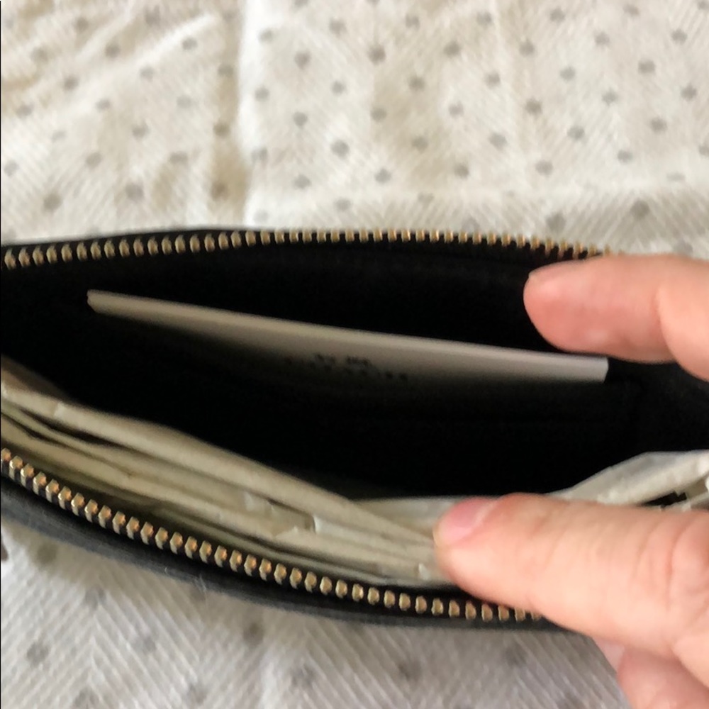 Coach wristlet - Picture 4 of 4